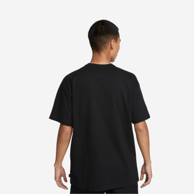Nike Sportswear Premium Essentials Pocket T-Shirt