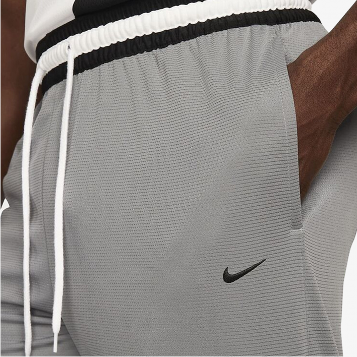 Nike Dri-Fit DNA Basketball Shorts 2