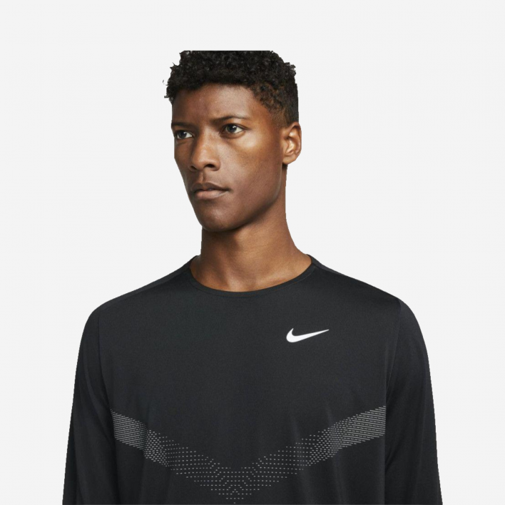 Nike Dri-Fit Run Division Rise 365 Shirt 1
