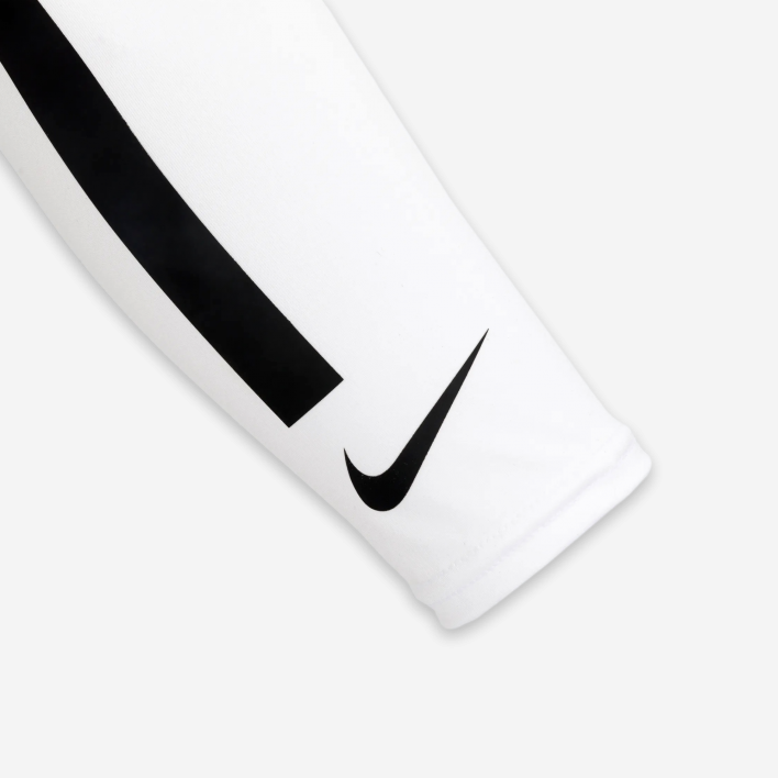 Nike pro Elite Basketball Sleeve 2.0 1