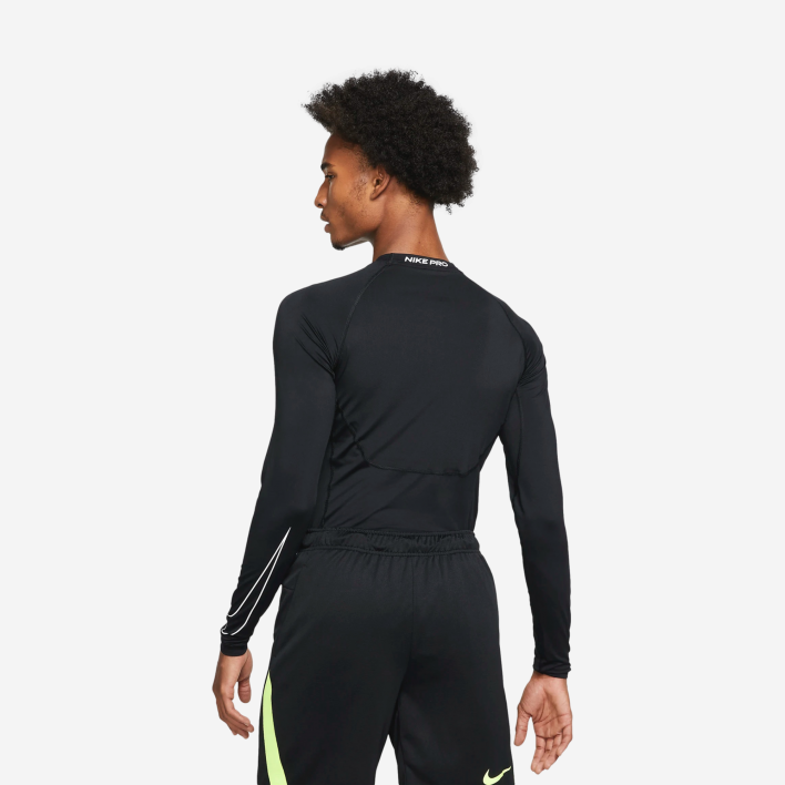 Nike Pro Men´s Tight-Fit Long Sleeve Top 1